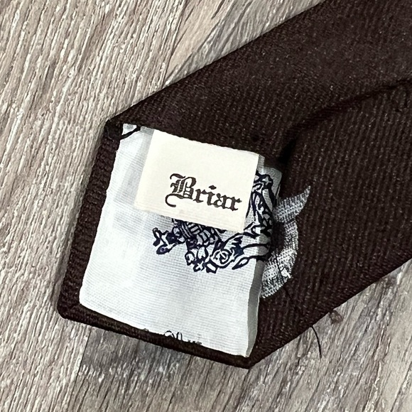 Embroidered Woven Shark Pattern Tie Burkhardt’s Cincinnati OH Designer Brown EUC - Picture 10 of 13